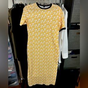 Maxi fitted pattern dress